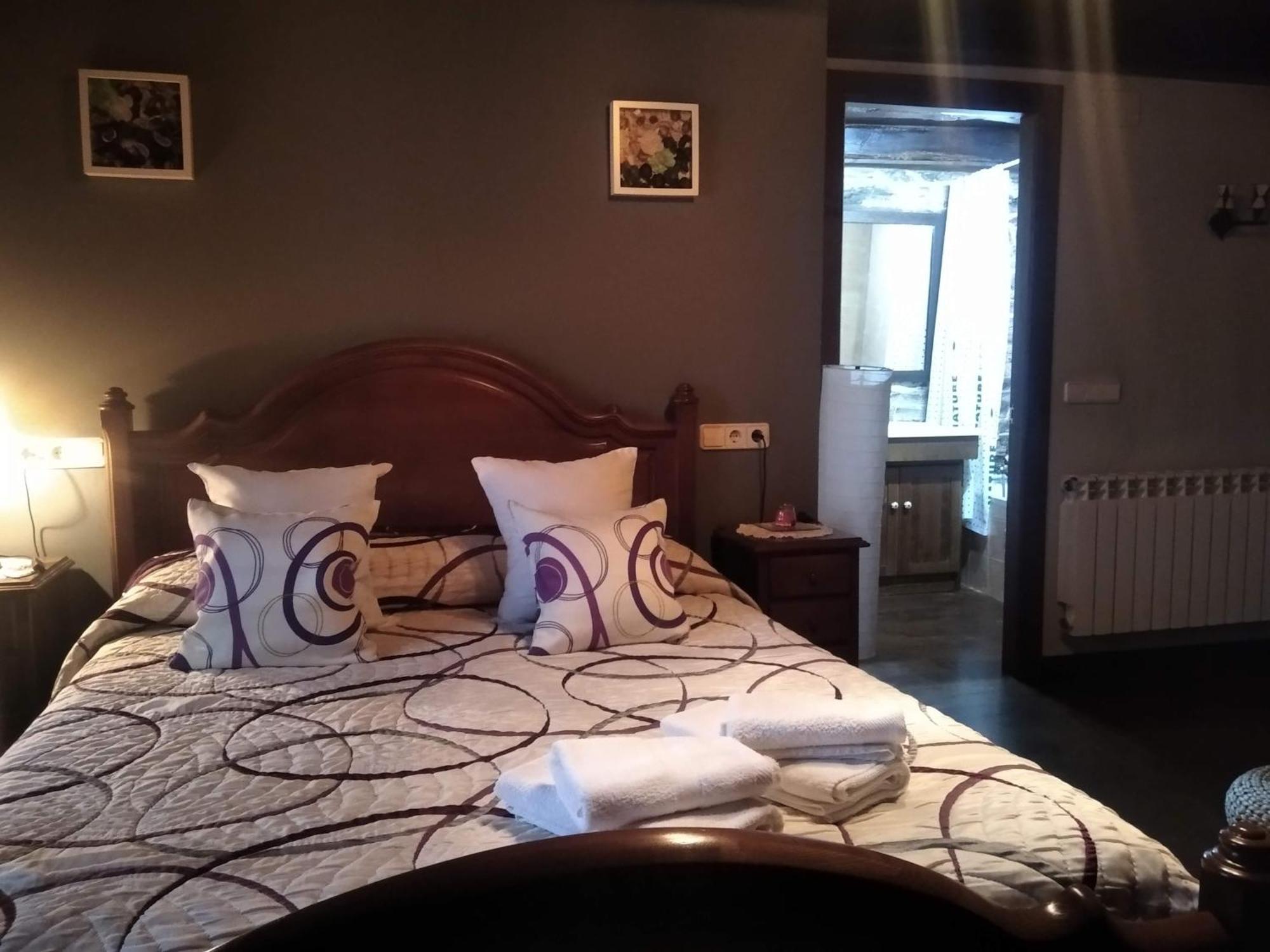 Apartamento La Corrada Санта-Еулалія-де-Оскос Екстер'єр фото